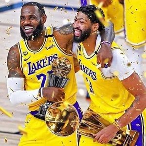 Meet your Posher, Rholly